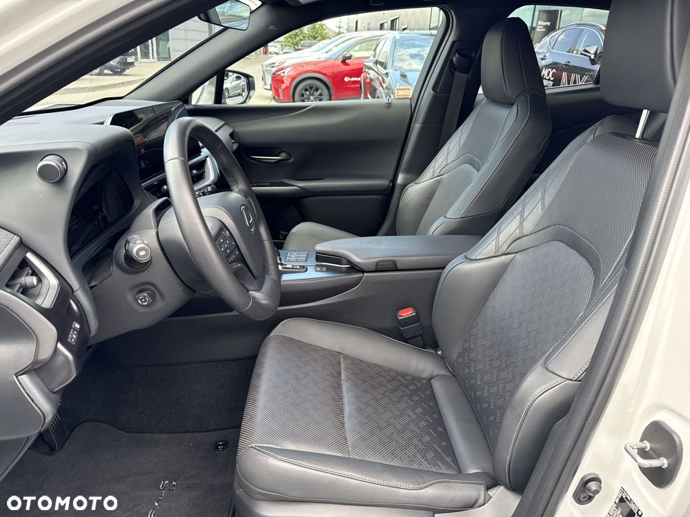 Lexus UX 300h Prestige - 15