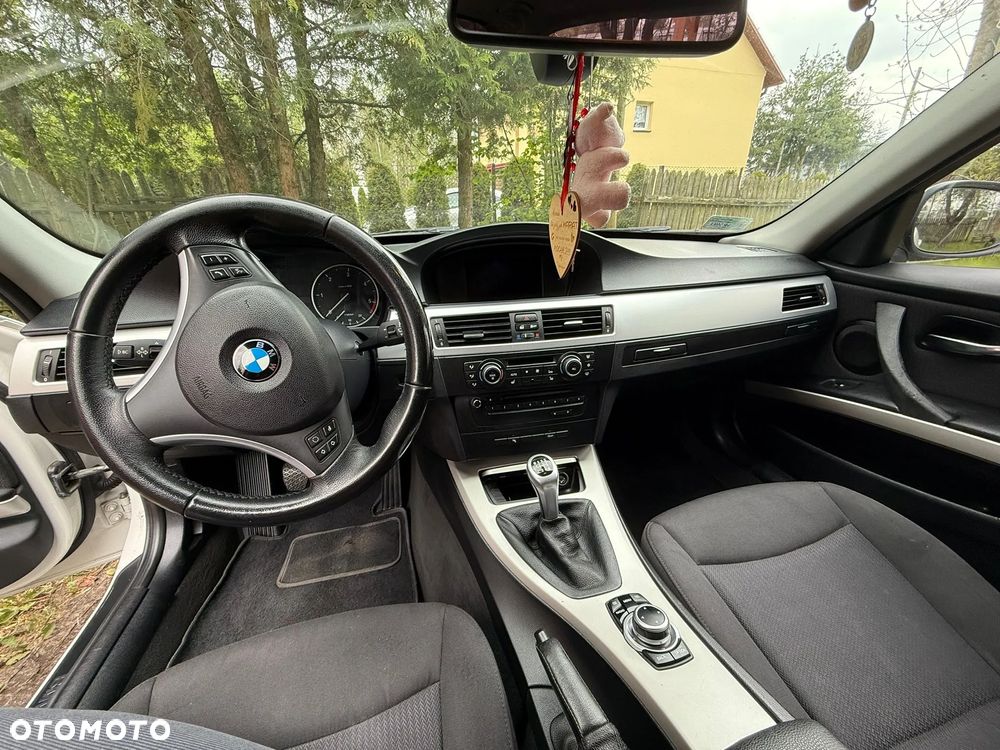 BMW Seria 3 318d - 7