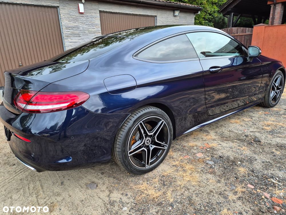 Mercedes-Benz Klasa C 300 d Coupe 9G-TRONIC AMG Line - 19