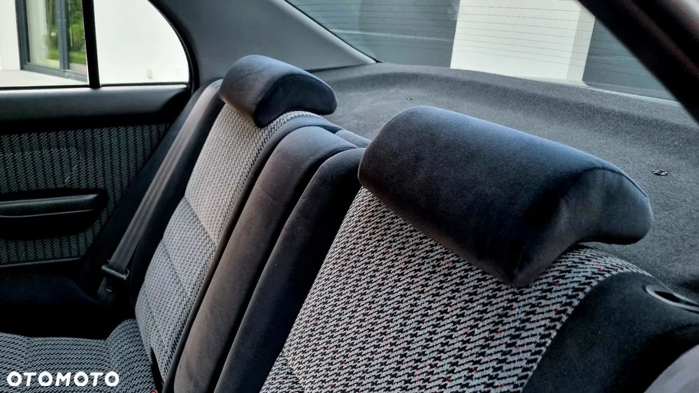 Toyota Carina - 20