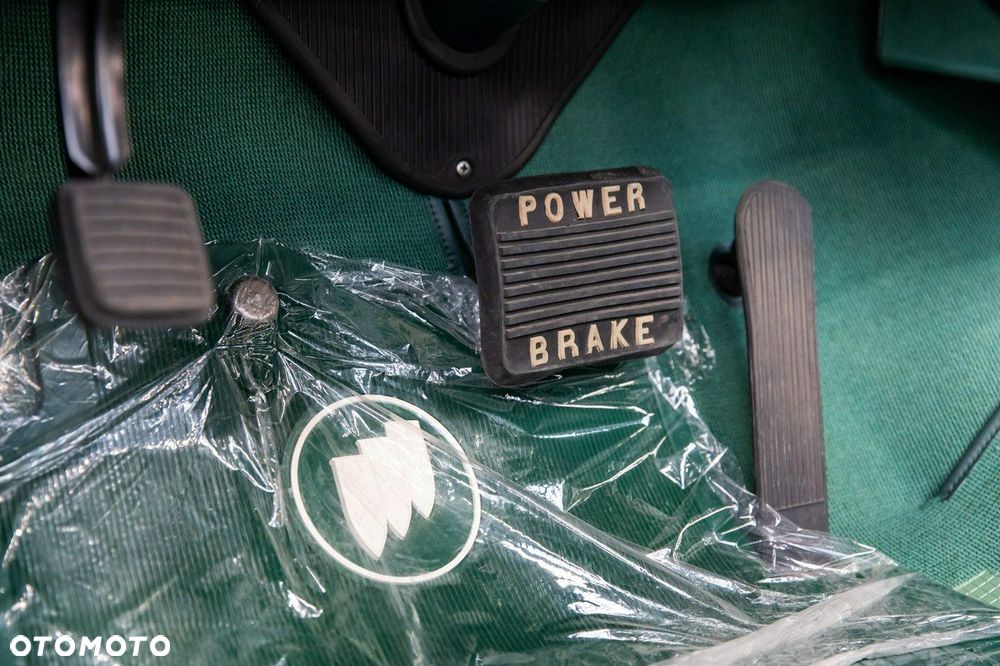 Buick Roadmaster - 36