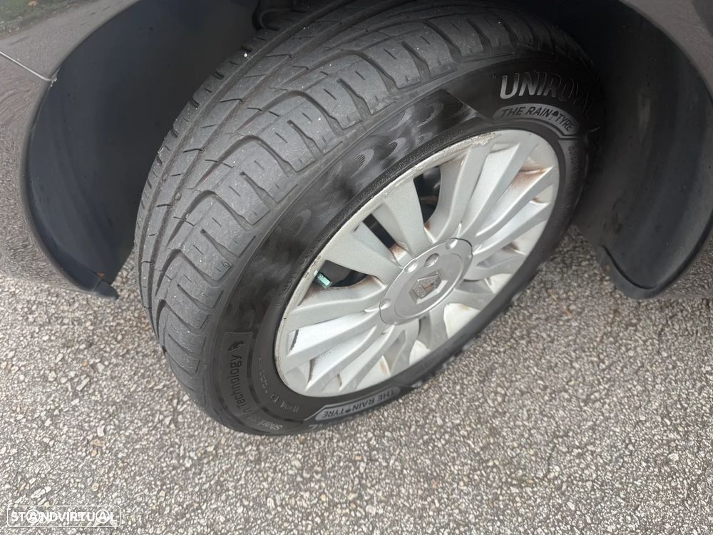 Renault Clio Break 1.5 dCi Dynamique - 24