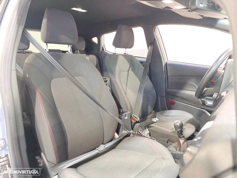 Ford Fiesta 1.0 EcoBoost MHEV ST-Line - 4