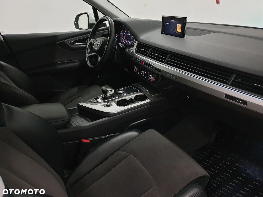 Audi Q7 3.0 TDI ultra Quattro Tiptronic - 26
