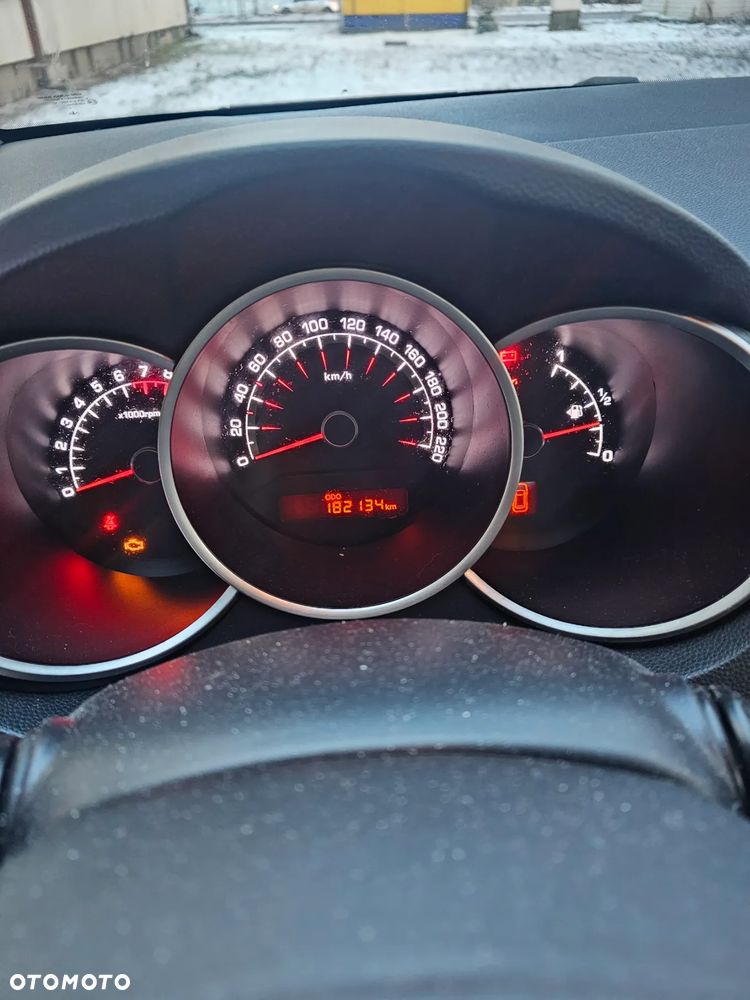 Kia Venga 1.6 Business Line - 4