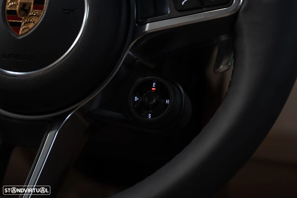 Porsche Cayenne E-Hybrid Tiptronic S Platinum Edition - 25