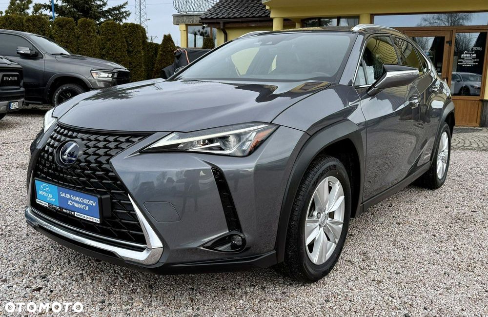 Lexus UX