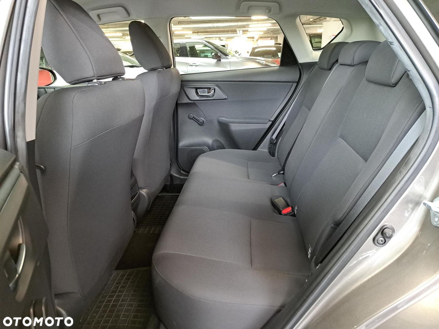 Toyota Auris 1.33 VVT-i Active - 11