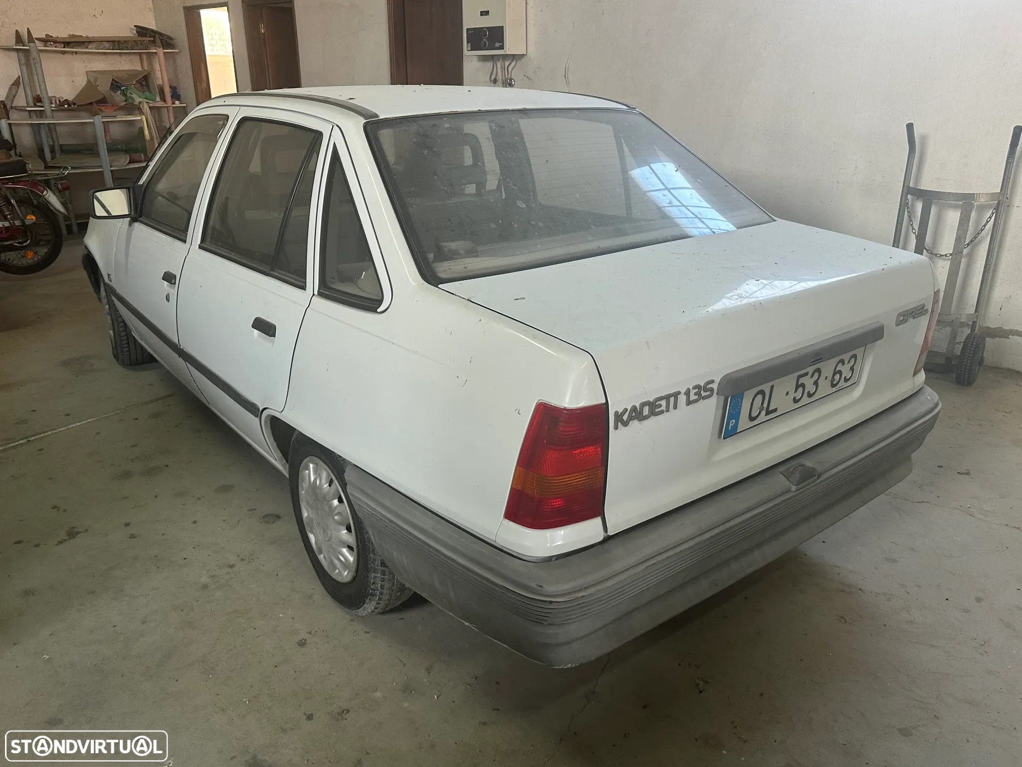 Opel Kadett 1.3 GLS - 2