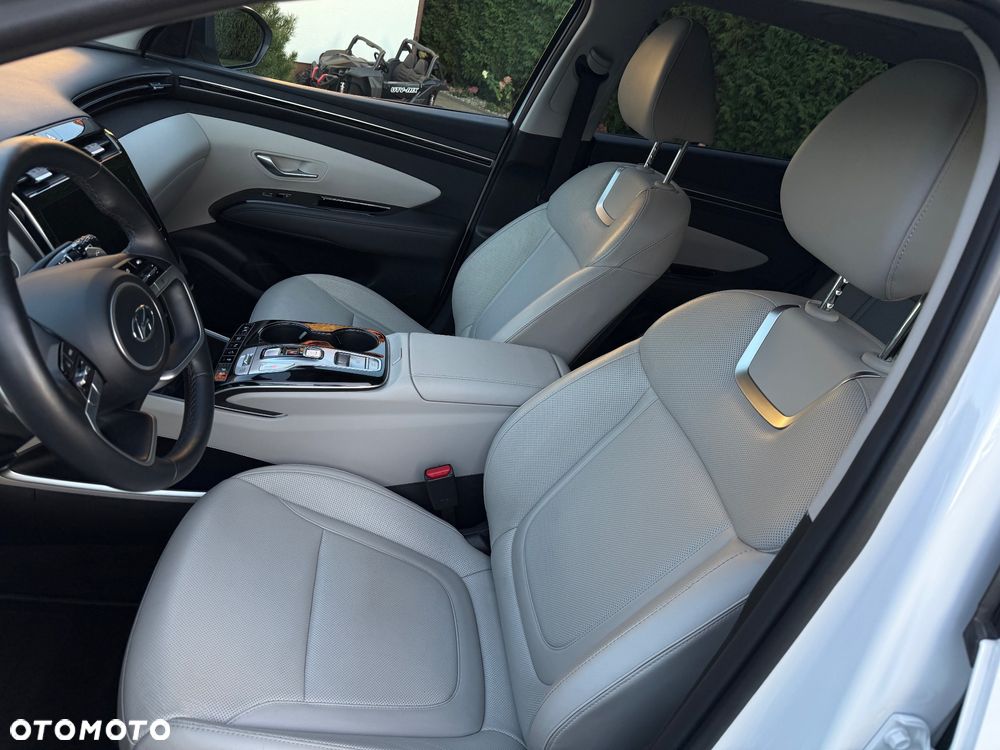 Hyundai Tucson 1.6 T-GDi 48V-Hybrid 4WD DCT Trend - 16