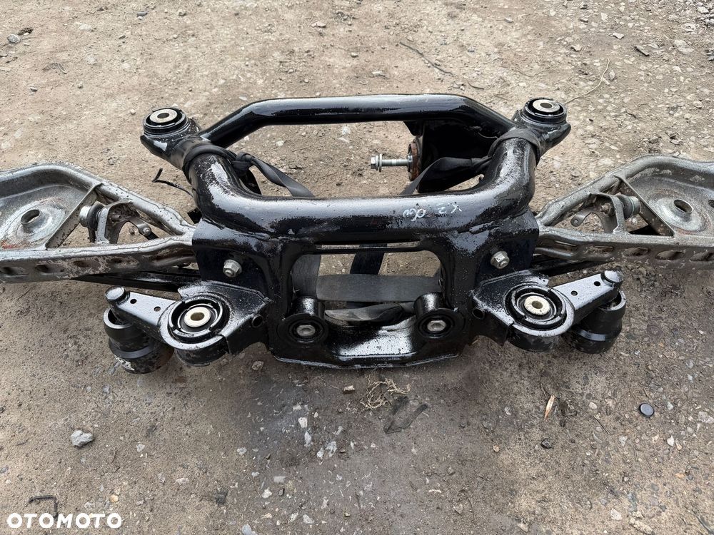 Zawieszenie tylne BMW X3 E83 - 3