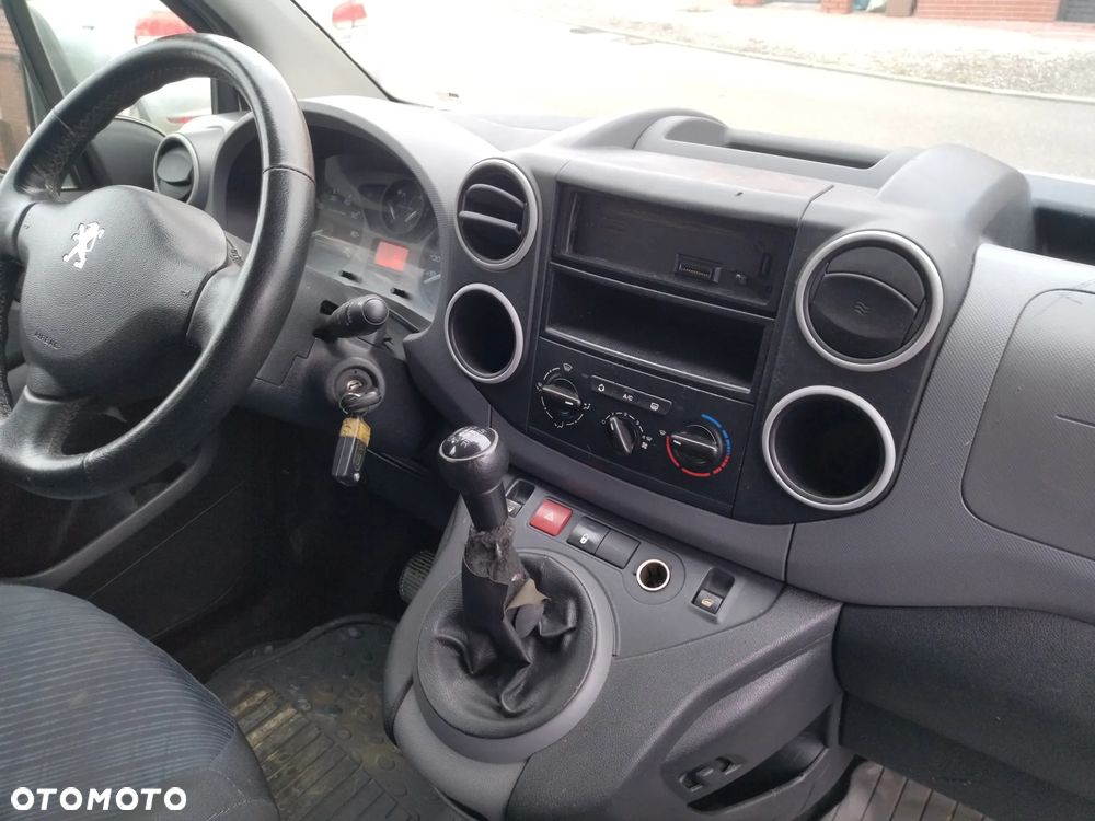 Peugeot Partner 1.6 HDI Presence - 10