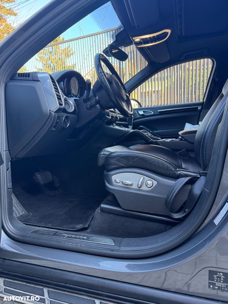Porsche Cayenne Tiptronic S - 6