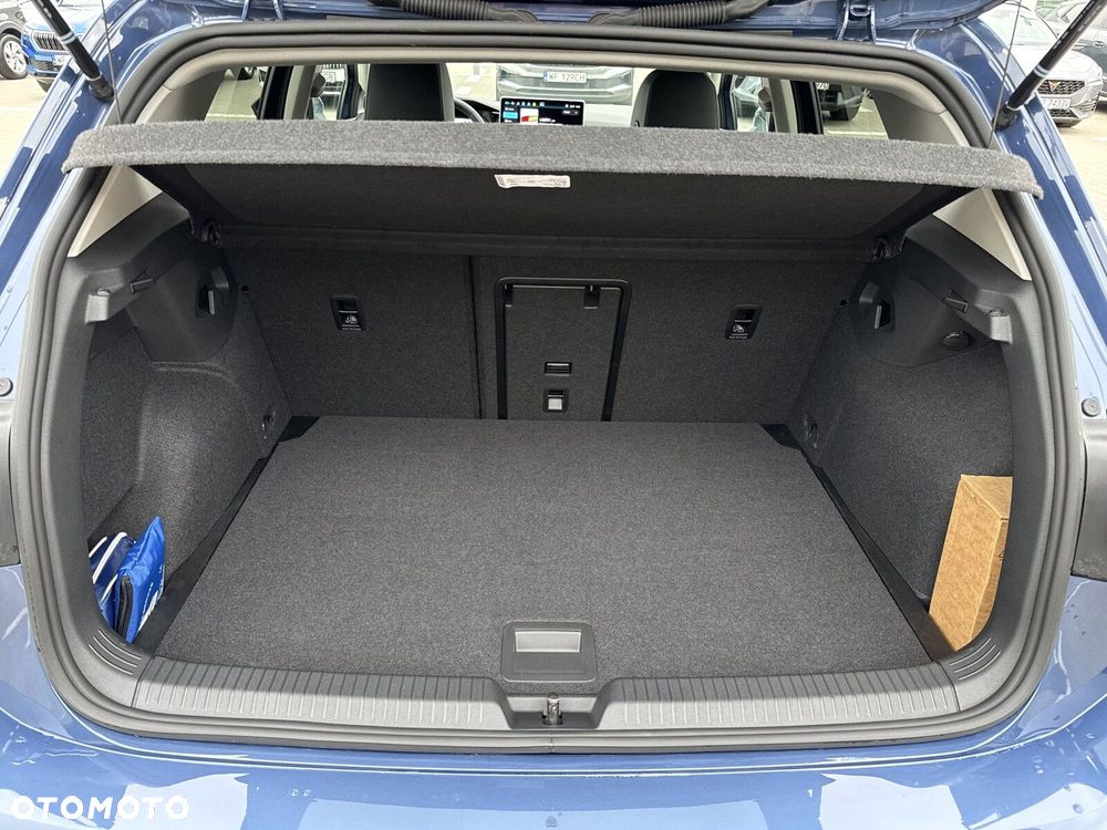 Volkswagen Golf - 34