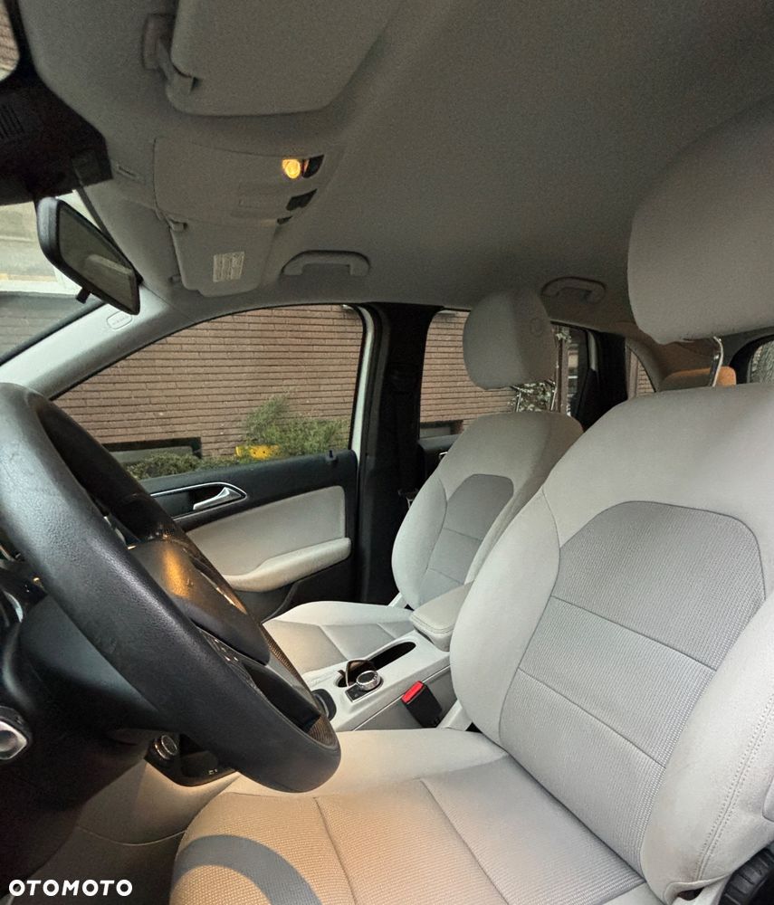 Mercedes-Benz Klasa B 180 - 5