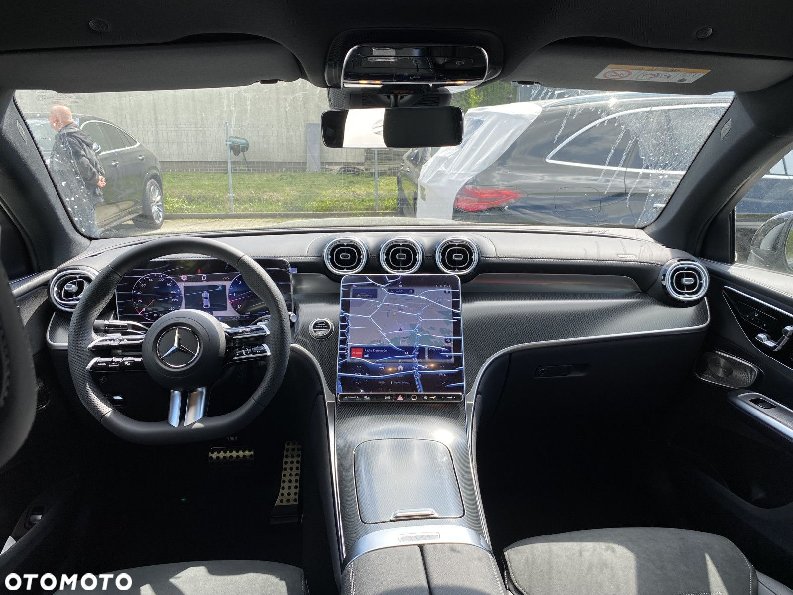 Mercedes-Benz GLC - 22