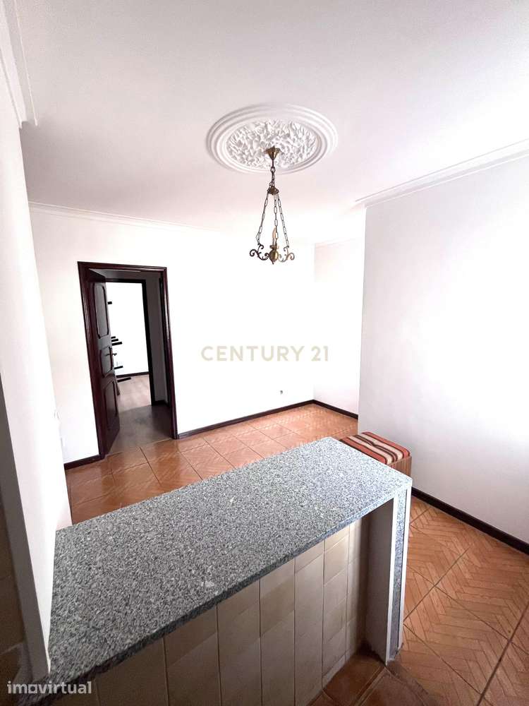 T0 com características de T1+1 (quarto independente e closet) - Grande imagem: 3/9