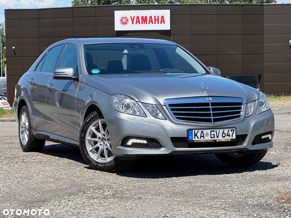 Mercedes-Benz Klasa E 250 CGI BlueEFFICIENCY Avantgarde - 3