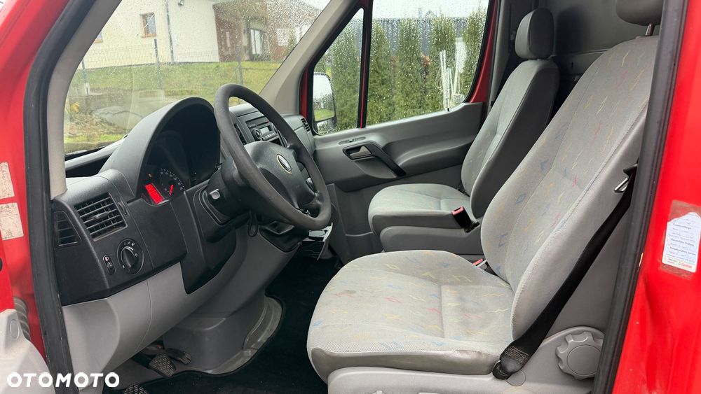 Volkswagen Crafter - 11