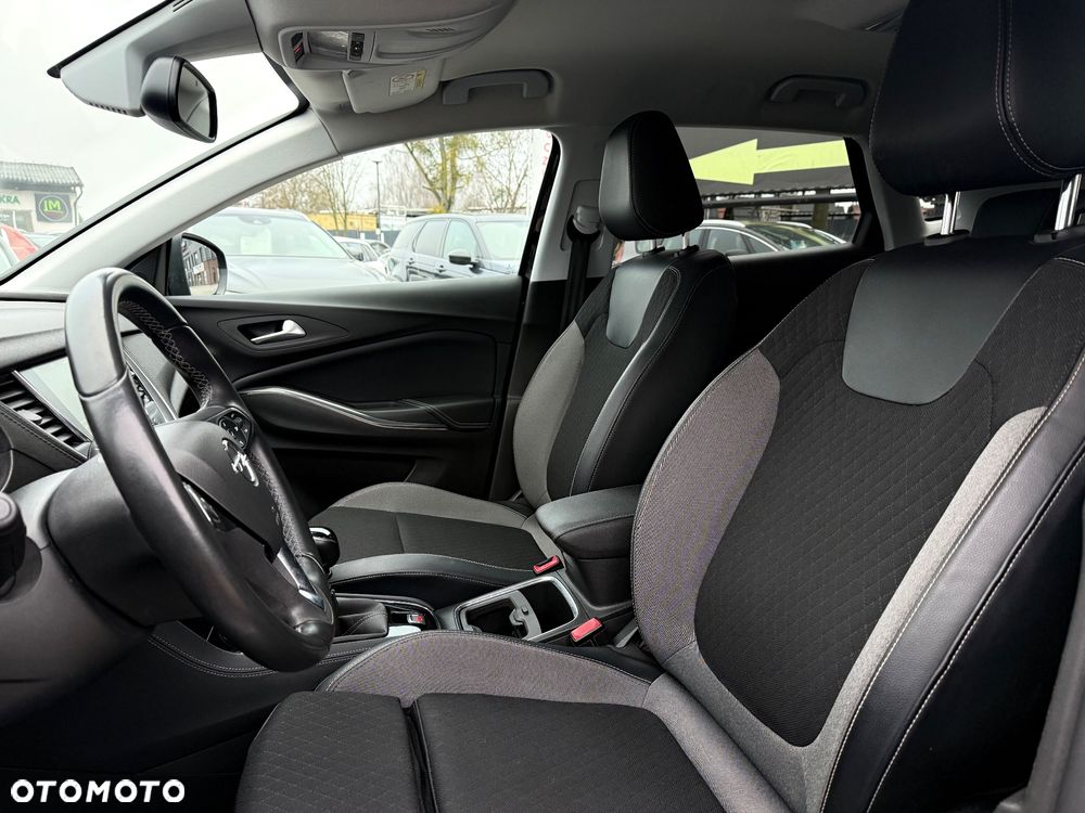 Opel Grandland X 1.2 Start/Stop Business Elegance - 11