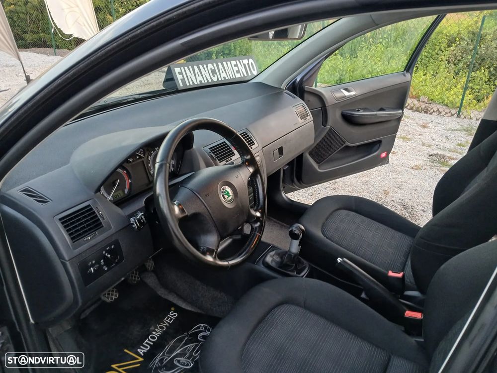 Skoda Fabia Break 1.2 Ambiente - 11