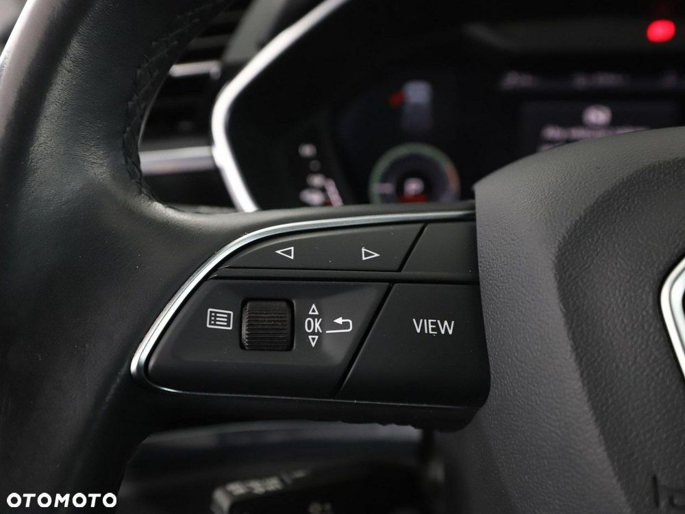 Audi Q3 45 TFSIe S tronic S line - 35