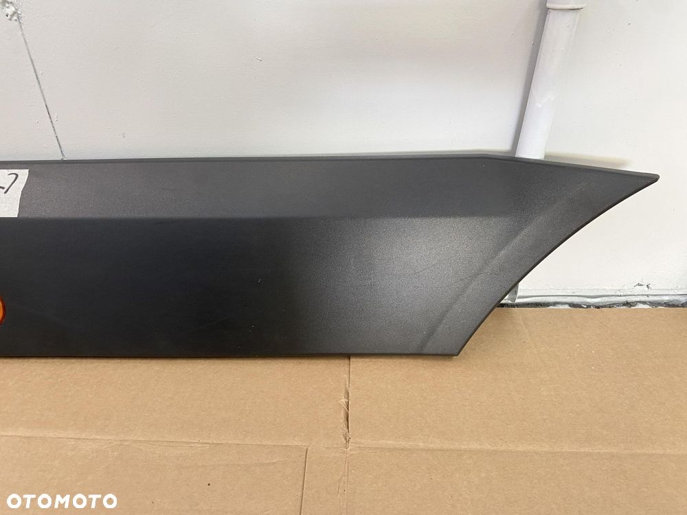 VW Crafter Sprinter 906 06- Listwa obrysówka Błotnik tylny Lewy przed kołem - 4