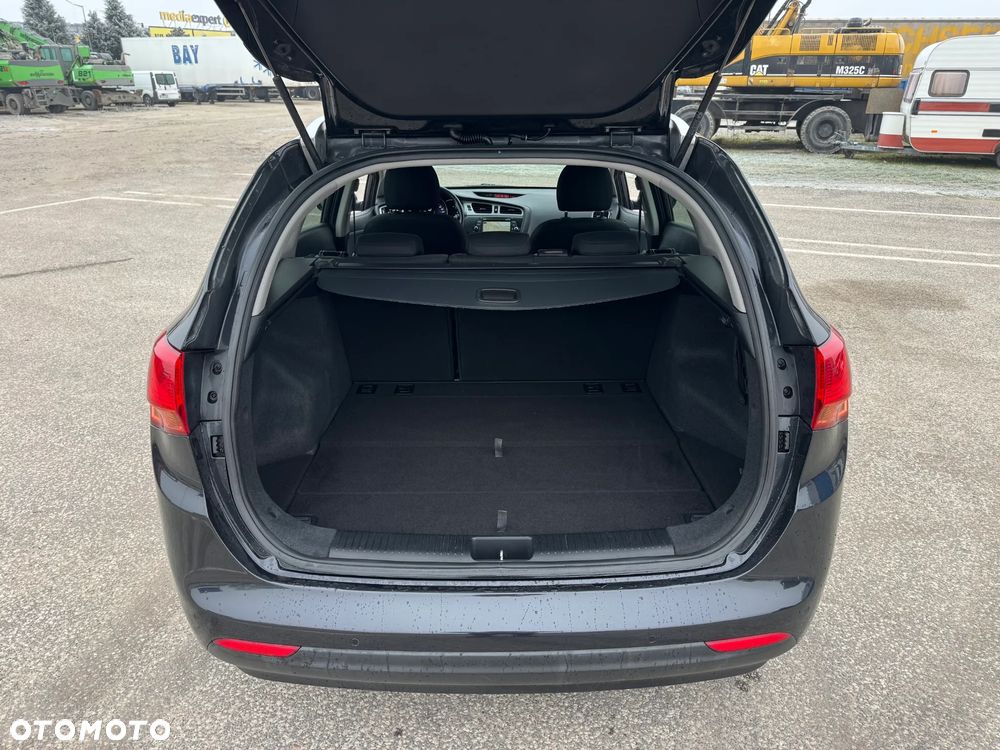 Kia Ceed 1.6 GDI Dream Team Edition - 7