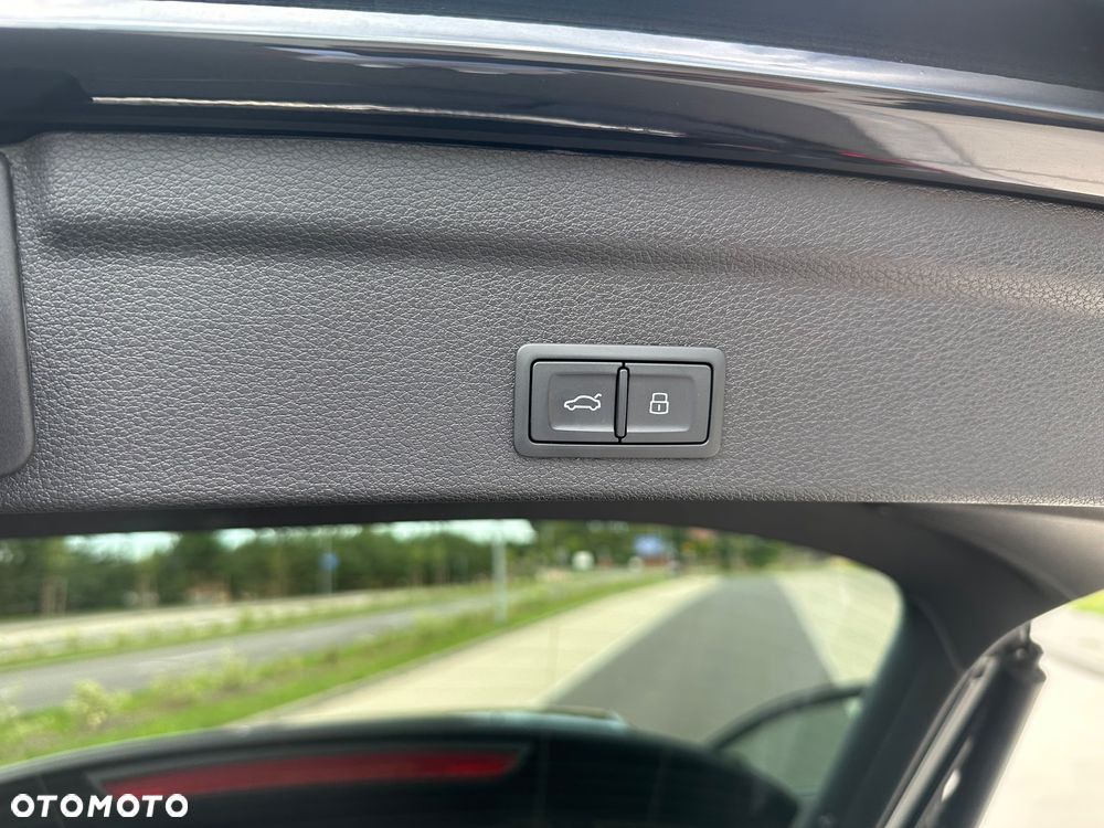 Audi Q3 40 TDI Quattro S Line S tronic - 17