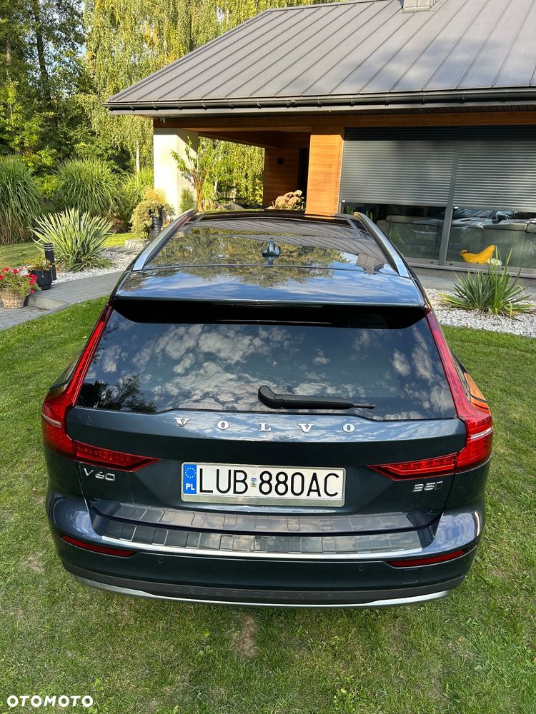 Volvo V60 Cross Country - 26