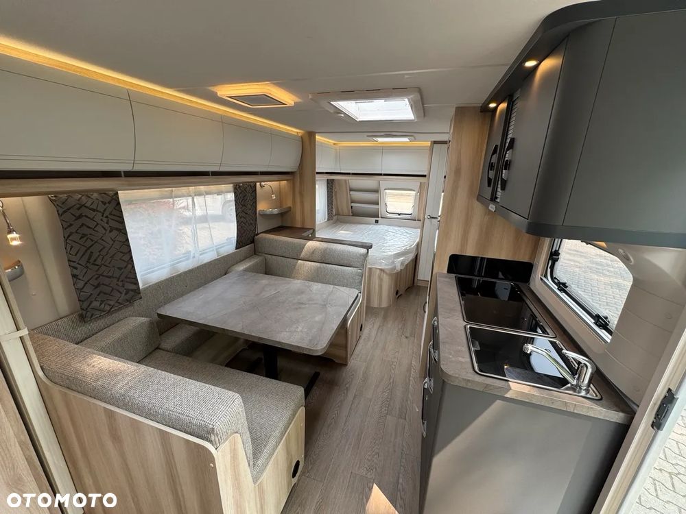 Hobby 560 KMFe De Luxe - 16