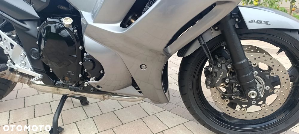 Suzuki GSX - 30