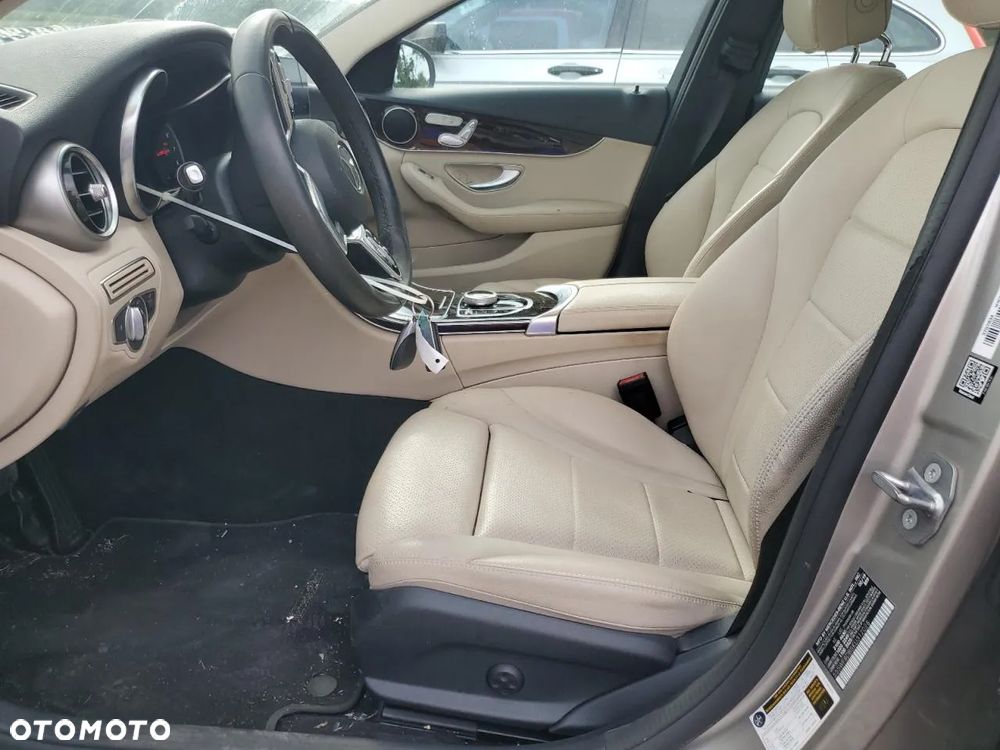 Mercedes-Benz Klasa C 300 7G-TRONIC Exclusive - 8