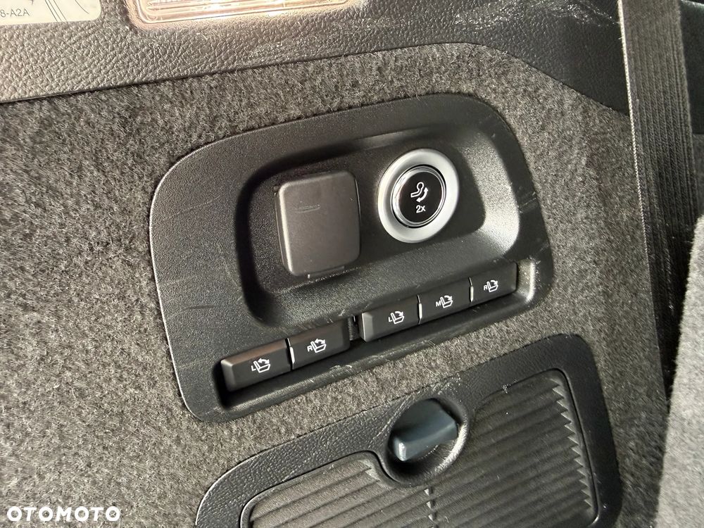 Ford Galaxy 2.0 EcoBlue S&S TITANIUM - 20