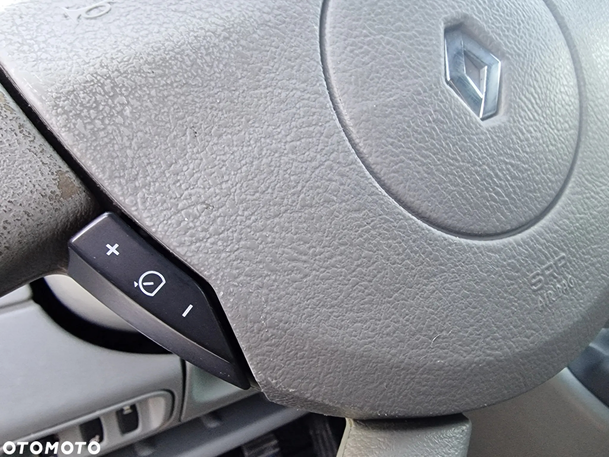 Renault Trafic - 23