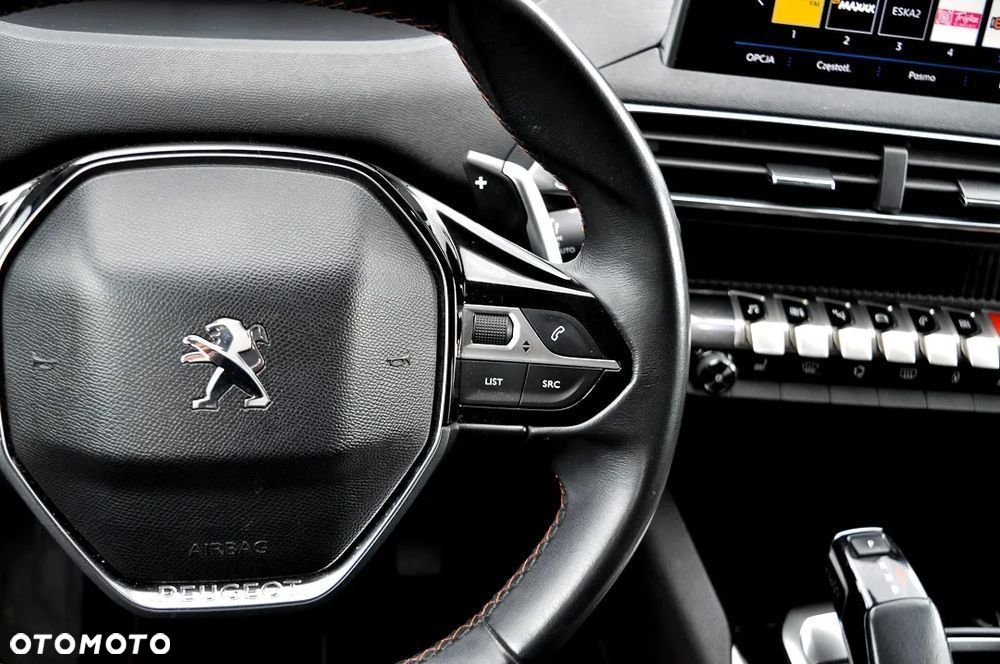 Peugeot 5008 1.6 BlueHDI Allure S&S EAT6 - 19