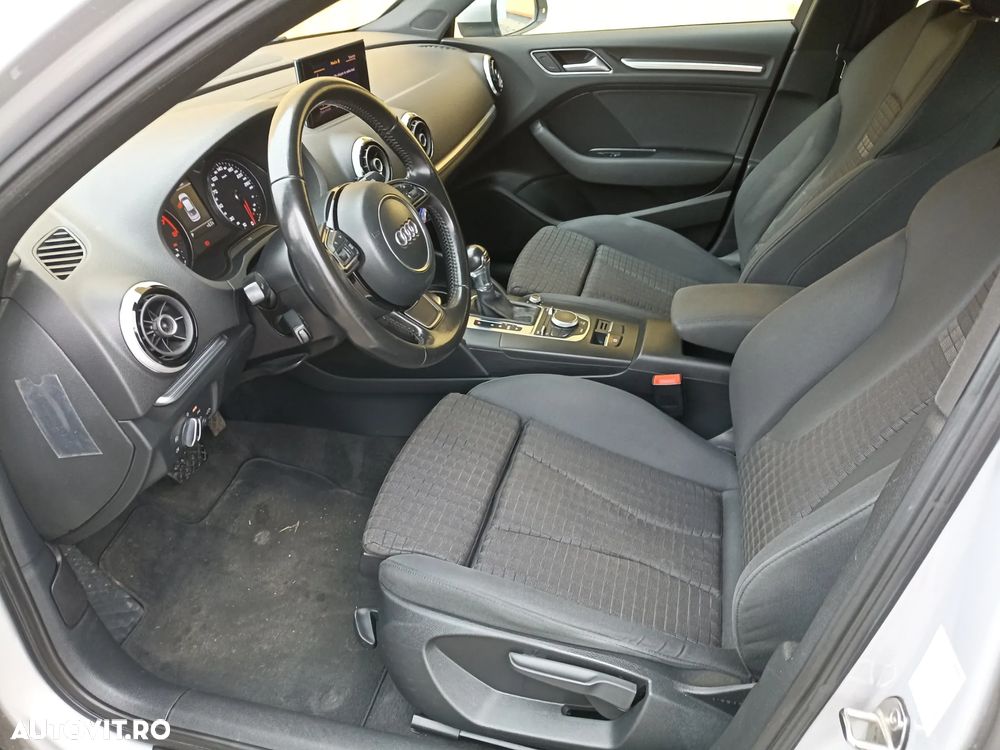 Audi A3 1.4 TFSI cylinder on demand Limousine S tronic Ambiente - 7
