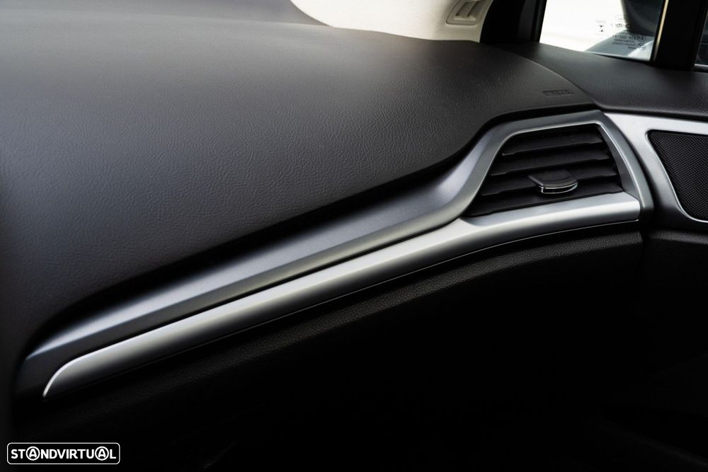 Ford Mondeo SW 1.5 TDCi Titanium ECOnetic - 44