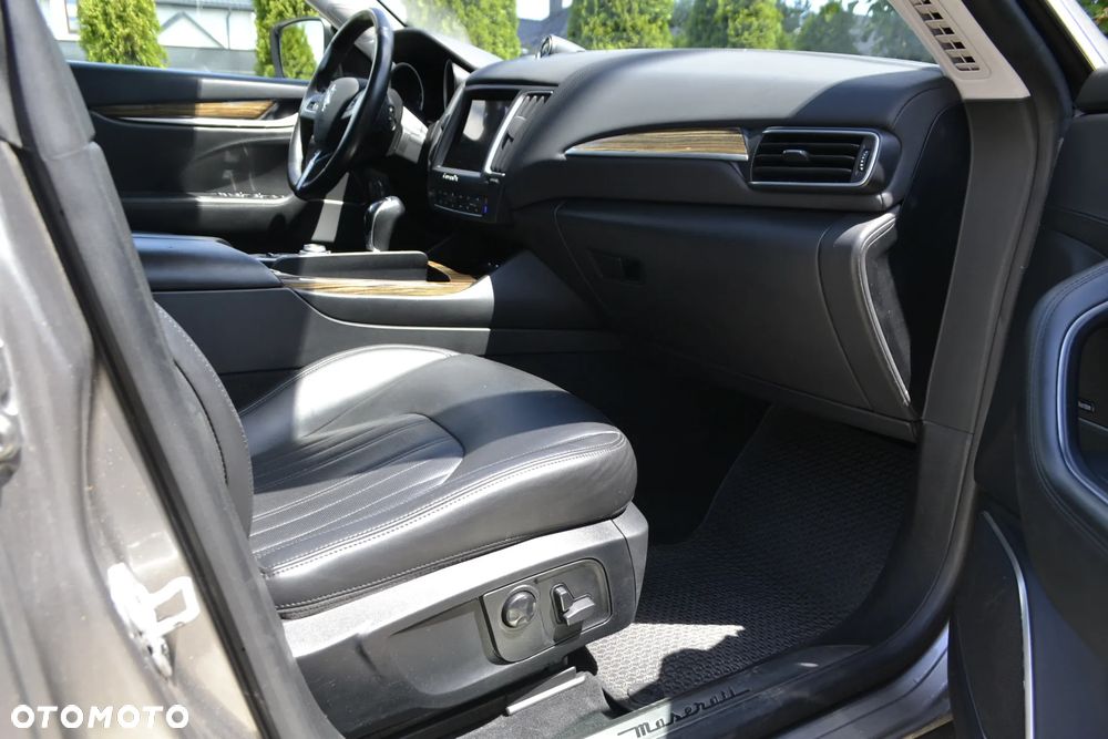 Maserati Levante - 35