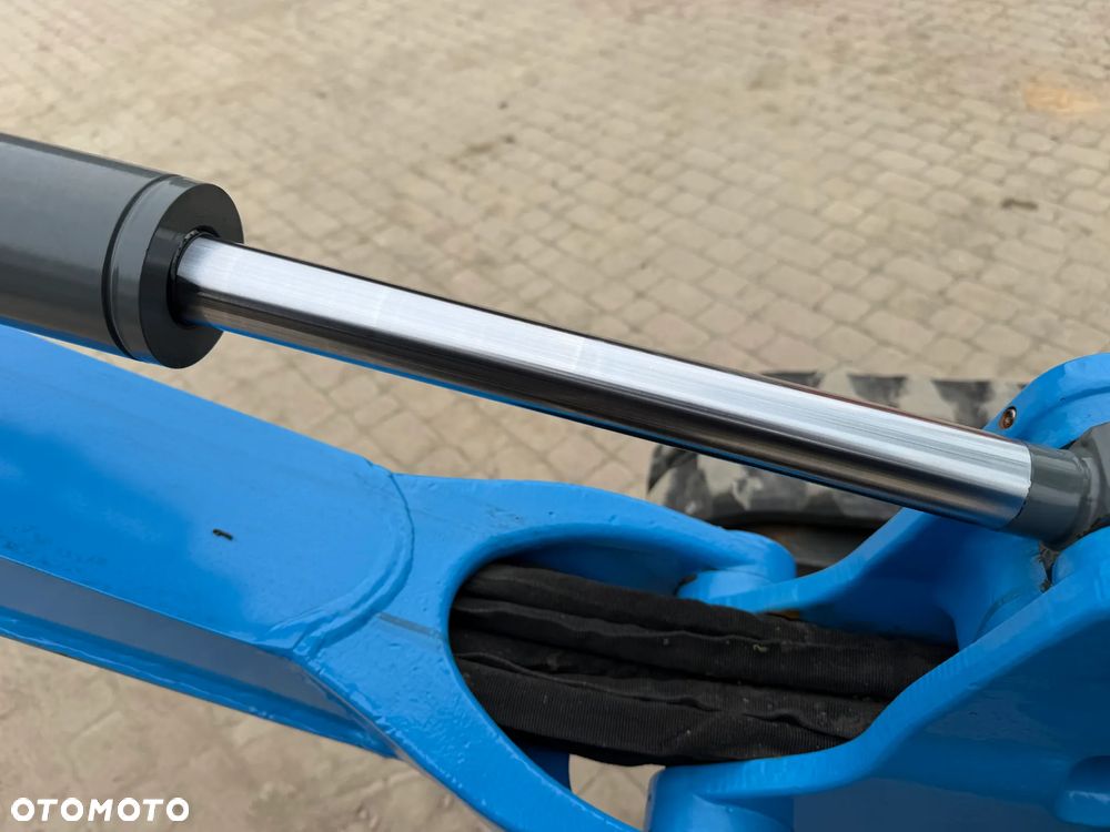 Wacker Neuson ET16 Minikoparka Koparka 2 tony. 793mtg JAK NOWA 2018 rok z Gospodarstwa Norweskiego 793 mtg. IGŁA! Rozsuwane hydraulicznie gąsienice. Dodatkowe sekcje Hydrauliczne. Silnik Yanmar 3 cyl. Aktualna DEKRA BMWT. Po serwisach! Ani deka luzów i wycieków. OKAZJA TANIO. Zadbana maszyna. 2 łyżki. Nie różni się od nówki sztuki z salonu!! Wielka Okazja. Fabryczny lakier na podzespołach! - 35