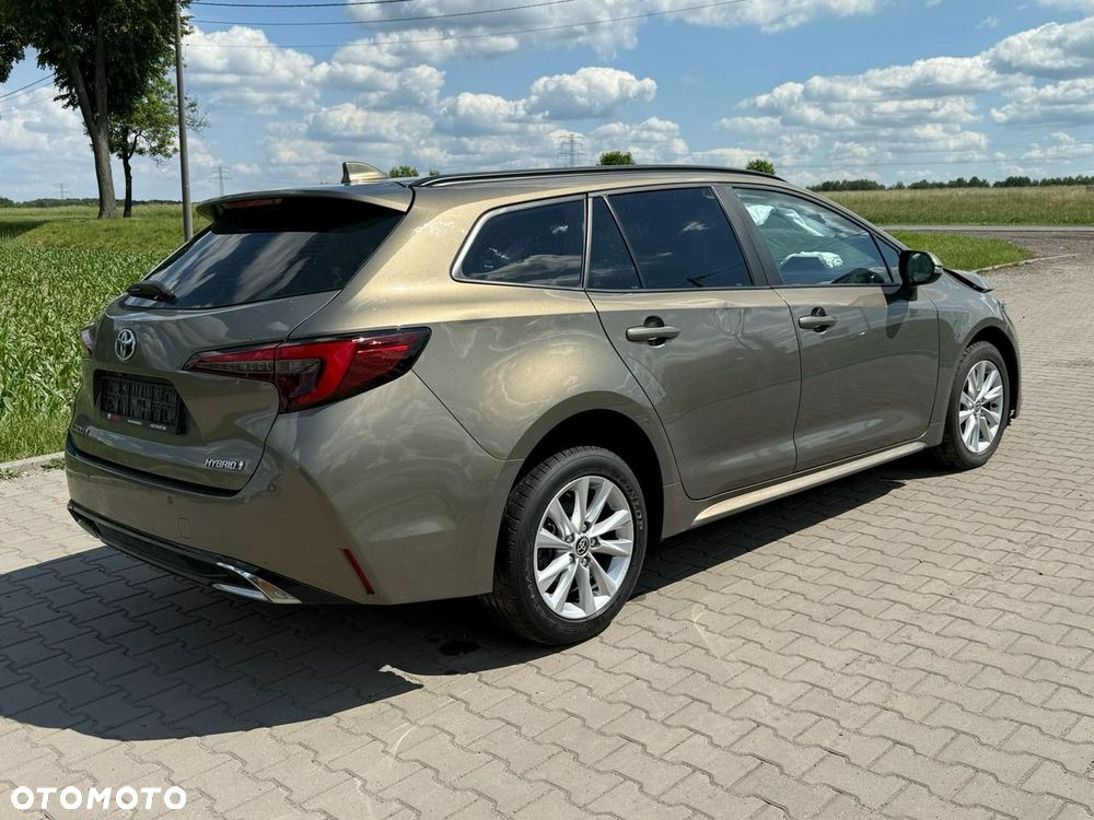 Toyota Corolla 2.0 Hybrid Comfort - 3