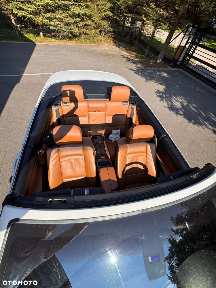 BMW Seria 3 320i - 12