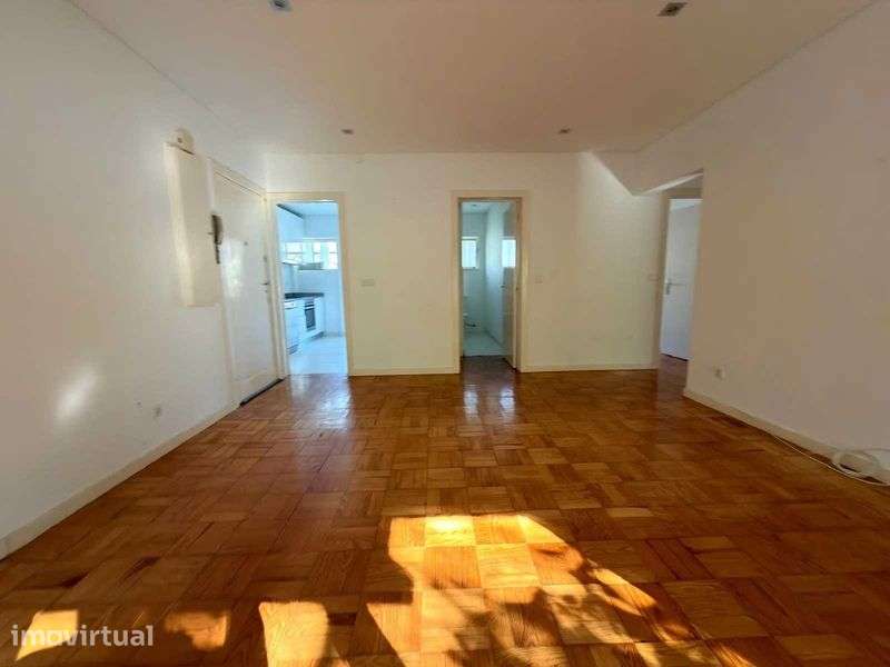 APARTAMENTO T3 EM RAMALDE - Grande imagem: 4/11