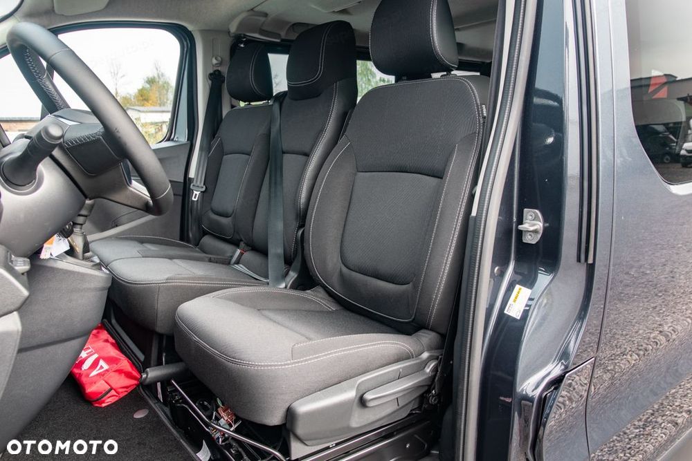 Renault Trafic - 15