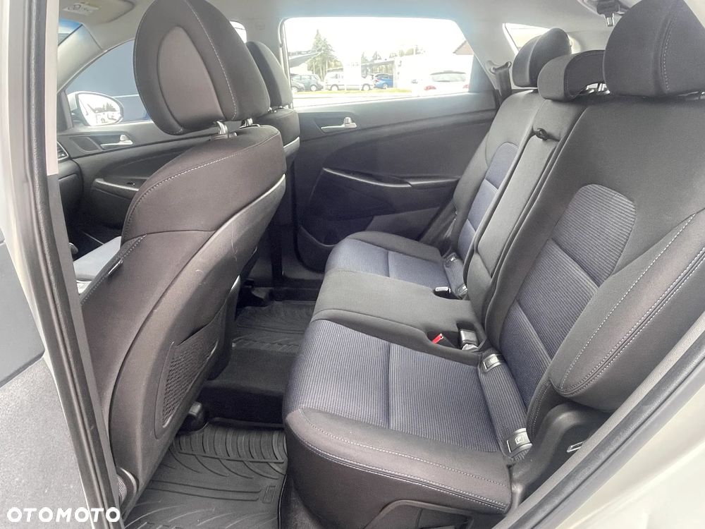 Hyundai Tucson 2.0 CRDI BlueDrive Comfort 2WD - 20