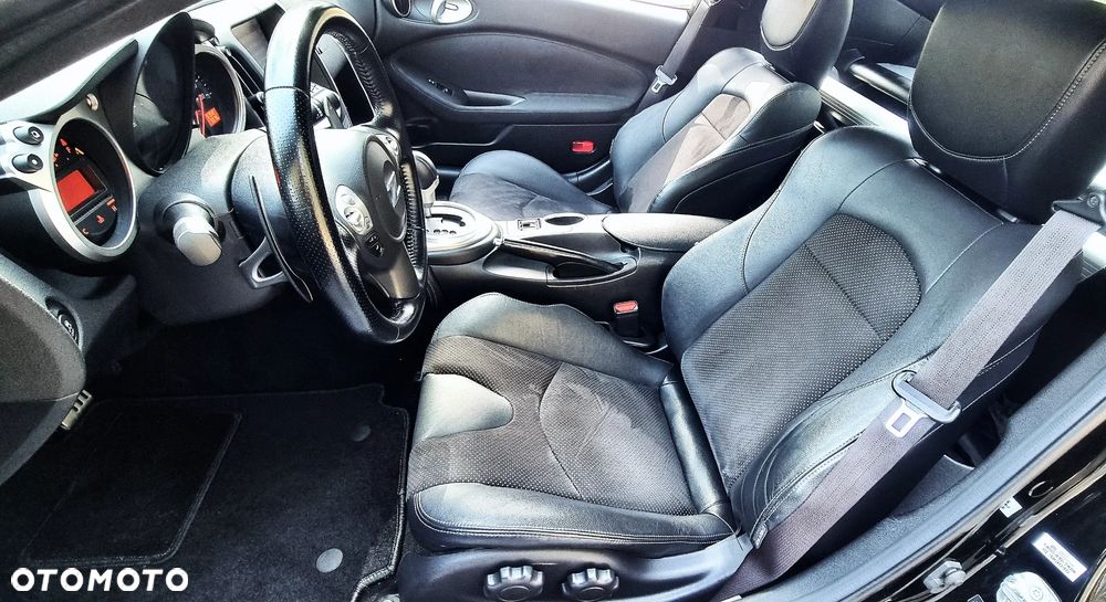 Nissan 370 Z - 10