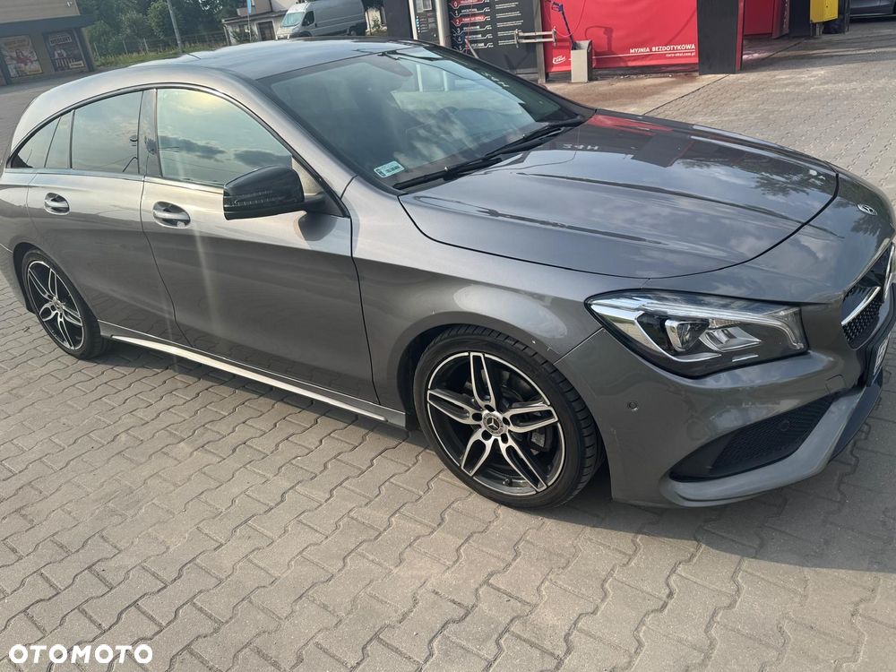 Mercedes-Benz CLA 220 4-Matic AMG Line - 2