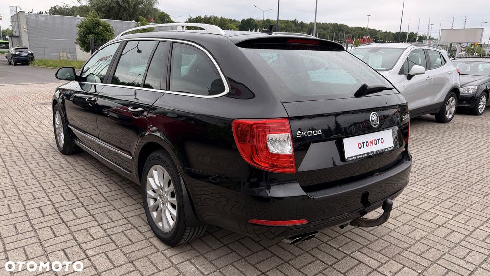 Skoda Superb 2.0 TDI 4x4 Elegance DSG - 13