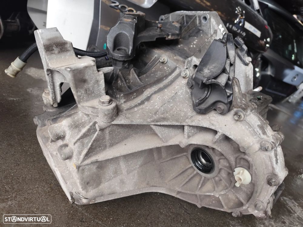 Renault Megane IV 4 / 1.5 DCI CAIXA VELOCIDADES REF: TL4A040 - CV138 - 4