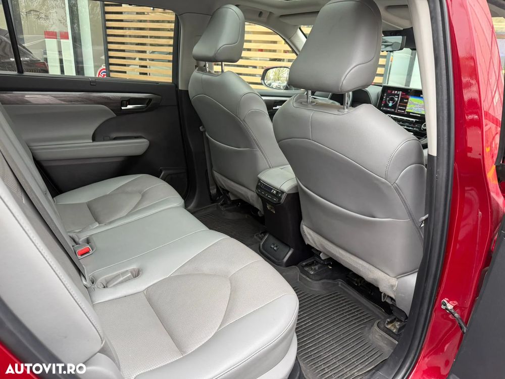 Toyota Highlander 2.5 L Dynamic Force 248CP Luxury Pearly - 30